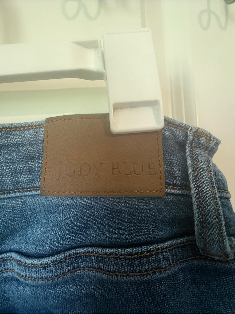 Judy Blue Mid-Blue Boyfriend Jeans with Front Seams - Picture 7 of 9